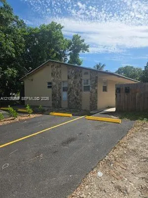 Listing  2208 Garfield Street B, Hollywood, FL 33020, Hollywood, FL 33020