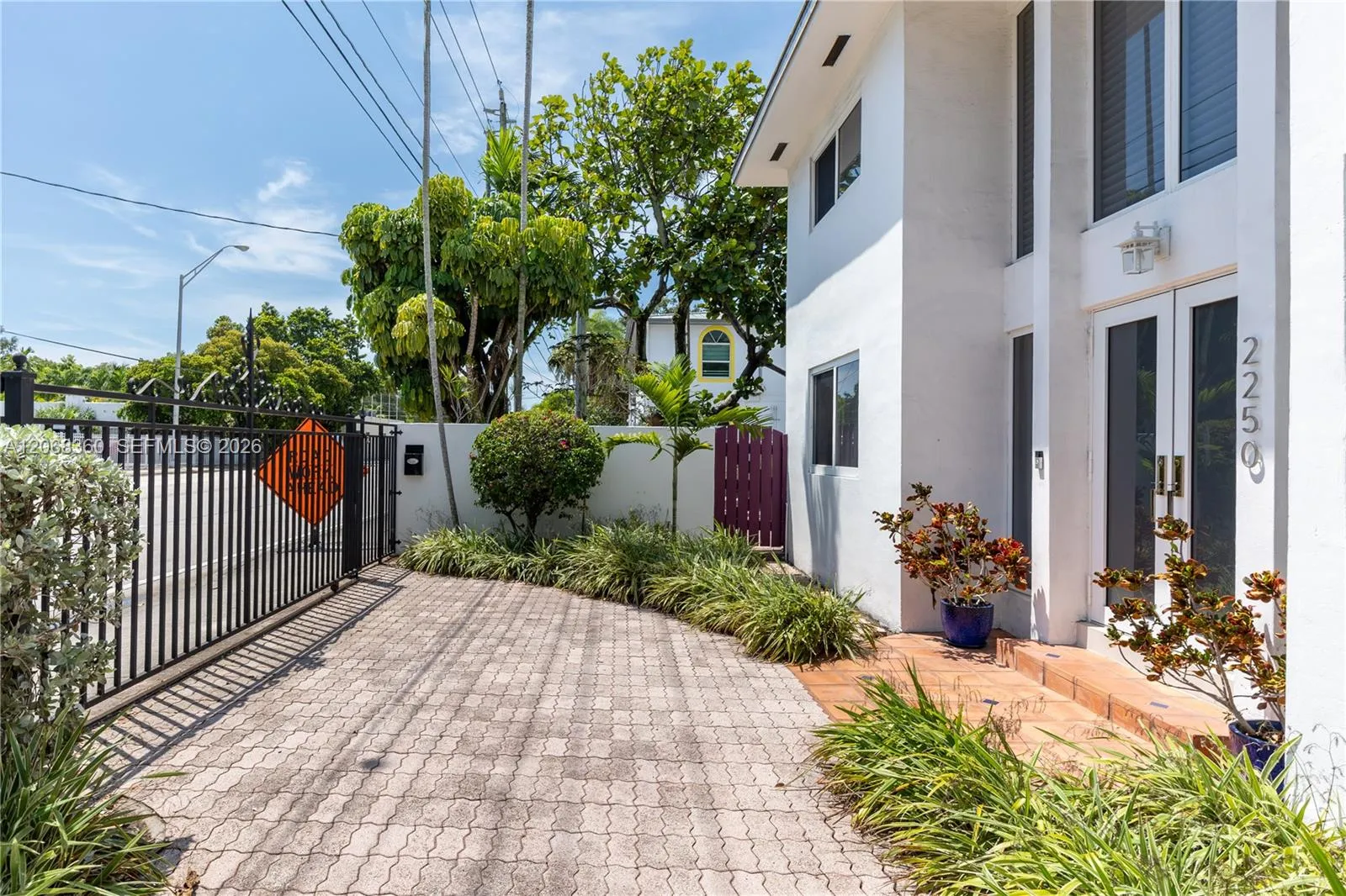 Listing  2250 SW 17th Avenue, Miami, FL 33145, Miami, FL 33145