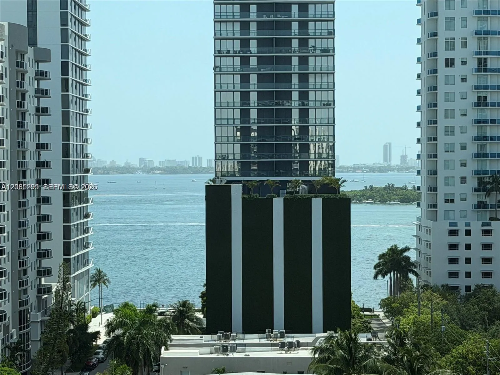 View details of listing 2275 Biscayne Boulevard 1004, Miami, FL 33137 Miami with MLS#