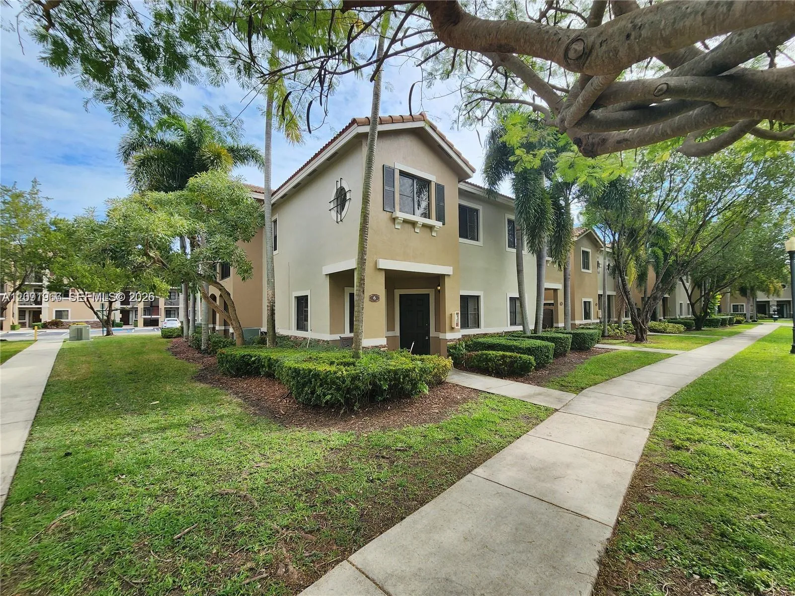 View details of listing 22811 SW 88th Place 6-22, Cutler Bay, FL 33190 Cutler Bay with MLS#
