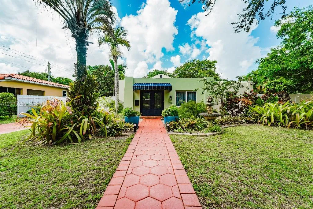 Listing  230 Miami Springs Avenue, Miami Springs, FL 33166, Miami Springs, FL 33166