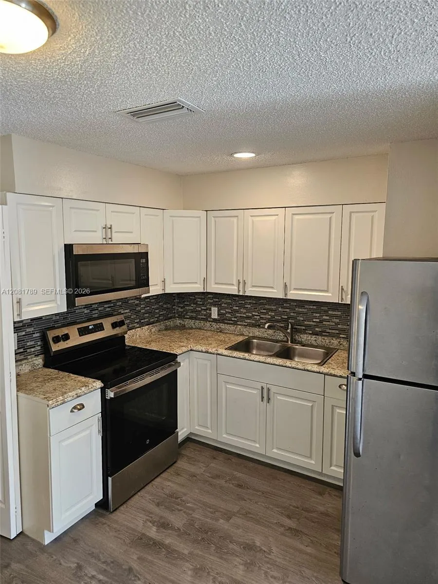 Listing  2302 Johnson Street 2, Hollywood, FL 33020, Hollywood, FL 33020