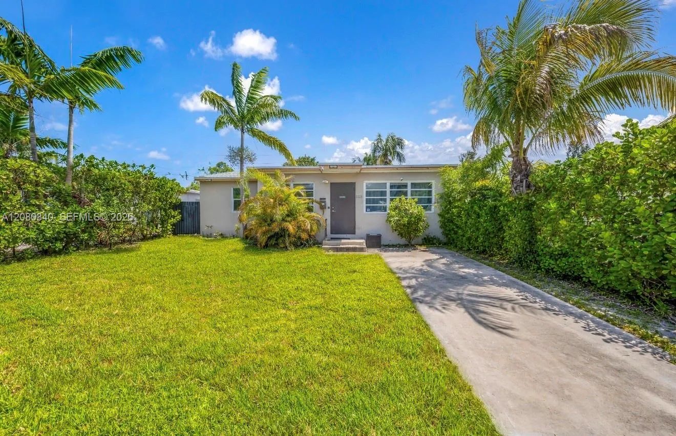 View details of listing 2326 Harding Street, Hollywood, FL 33020 Hollywood with MLS#