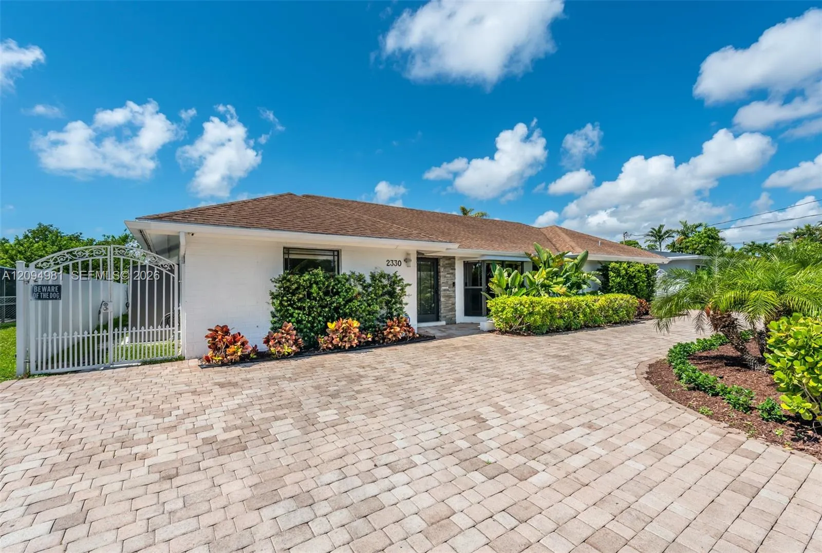 Listing  2330 NE 195th Street, Miami, FL 33180, Miami, FL 33180