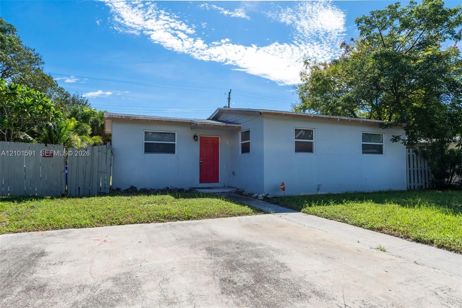 Listing  2340 NE 3rd Avenue, Pompano Beach, FL 33060, Pompano Beach, FL 33060
