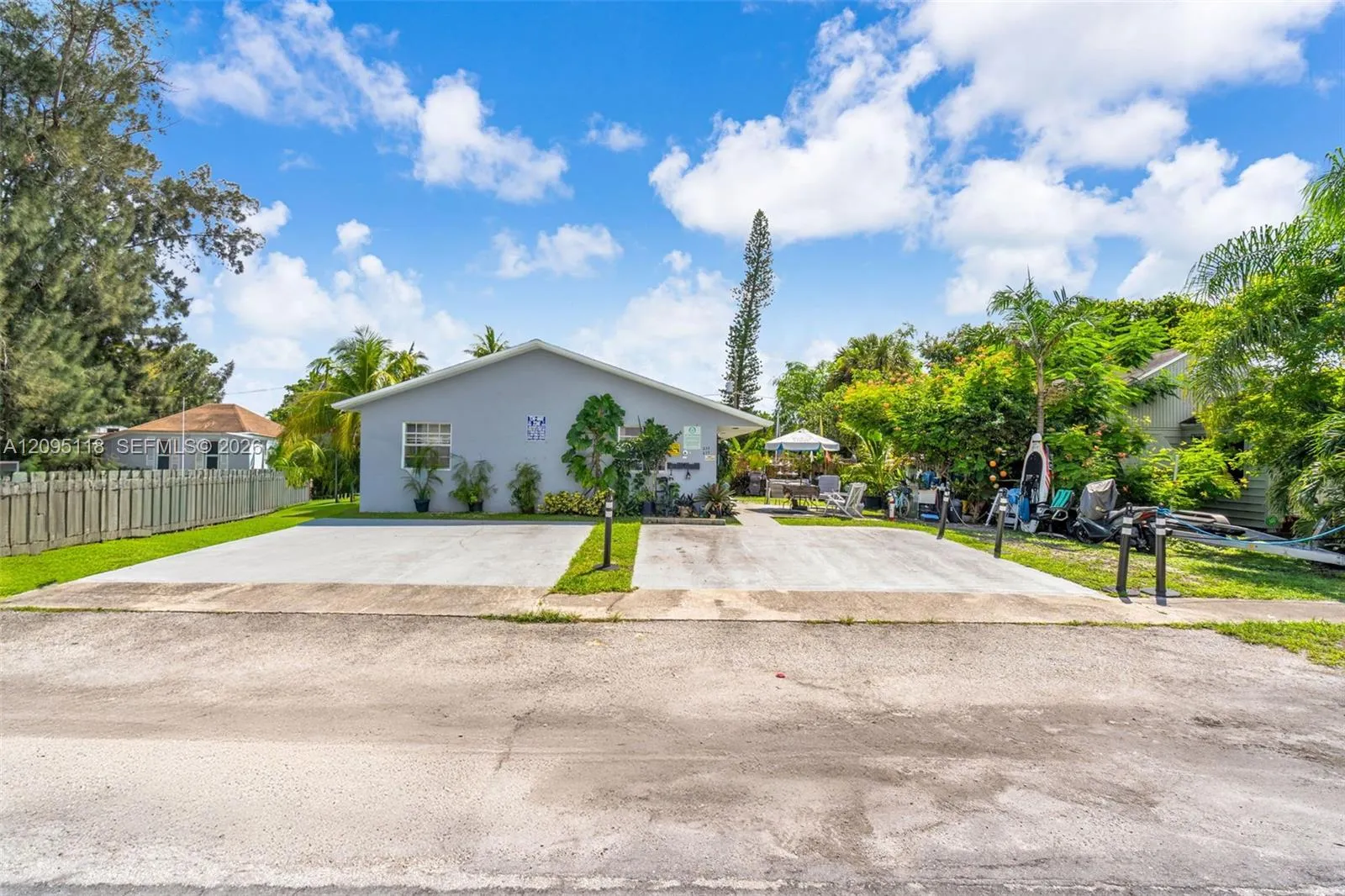 View details of listing 235-237 SW 12th Street, Dania Beach, FL 33004 Dania Beach with MLS# 
