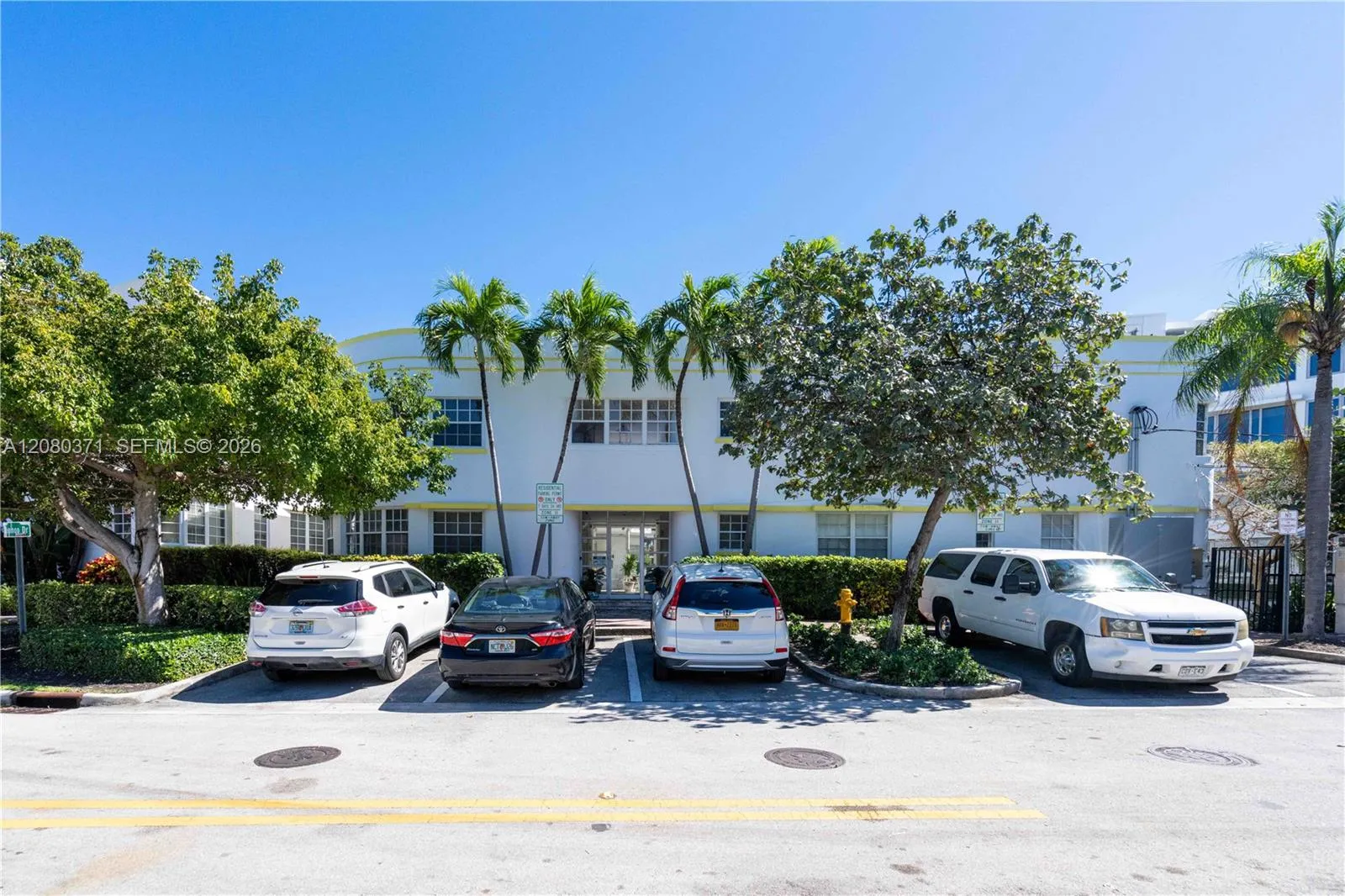 View details of listing 2383 Flamingo Drive 11, Miami Beach, FL 33140 Miami Beach with MLS#