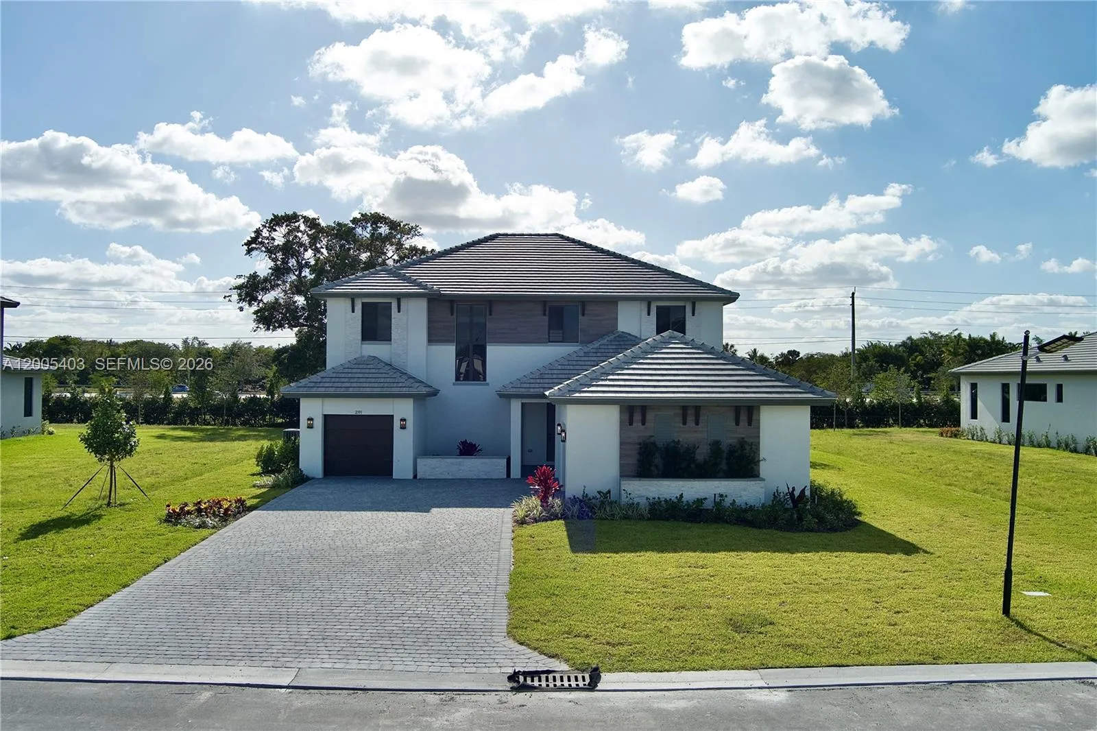 View details of listing 2391 SW 123rd Terrace, Davie, FL 33325 Davie with MLS# 