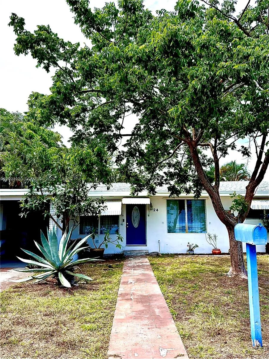 View details of listing 24 SW 12th Street, Dania Beach, FL 33004 Dania Beach with MLS# 