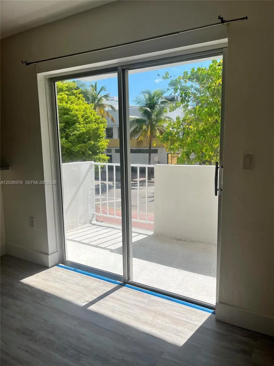 Listing  240 Collins Avenue 2B, Miami Beach, FL 33139, Miami Beach, FL 33139