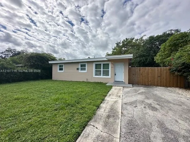 Listing  240 NW 28th Avenue, Boynton Beach, FL 33435, Boynton Beach, FL 33435