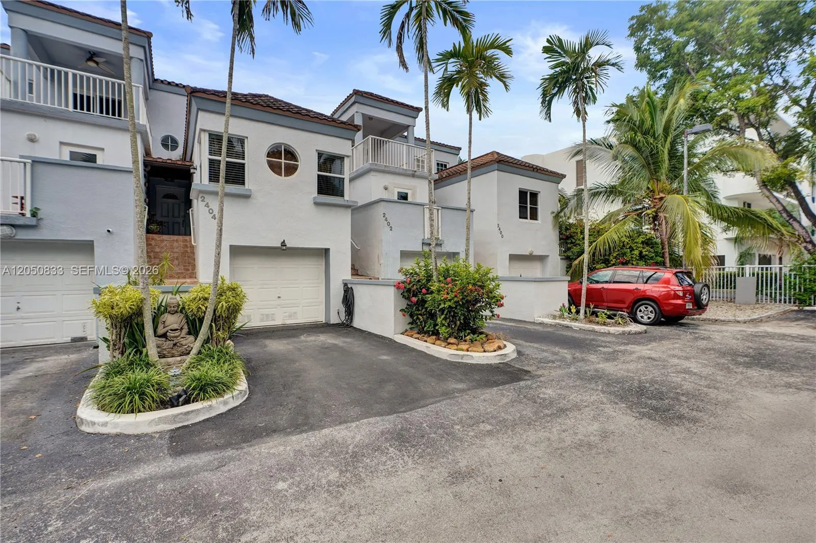 Listing  2404 NE 135th Street 2404, North Miami, FL 33181, North Miami, FL 33181