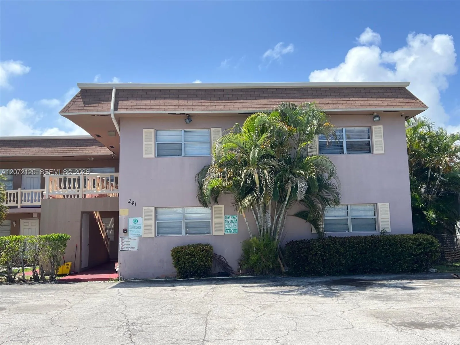 Listing  241 SE 9th Avenue 109, Pompano Beach, FL 33060, Pompano Beach, FL 33060