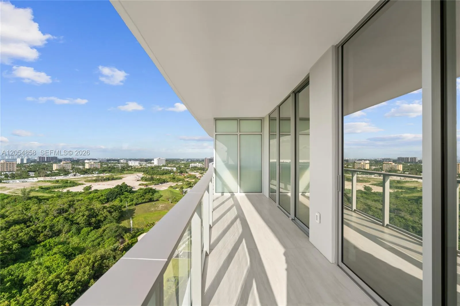 Listing  2411 Laguna Circle 1604, North Miami, FL 33181, North Miami, FL 33181