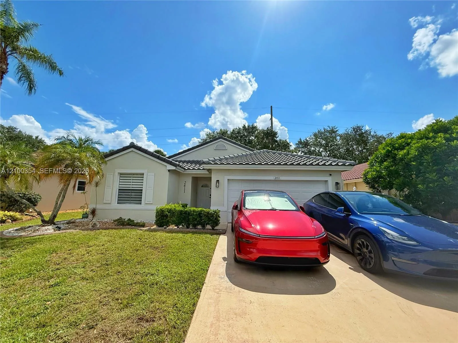 View details of listing 2411 NW 184th Terrace, Pembroke Pines, FL 33029 Pembroke Pines with MLS#