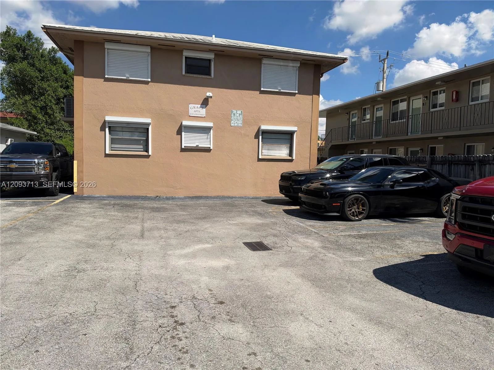 View details of listing 25 W 4th Street 201, Hialeah, FL 33010 Hialeah with MLS# 