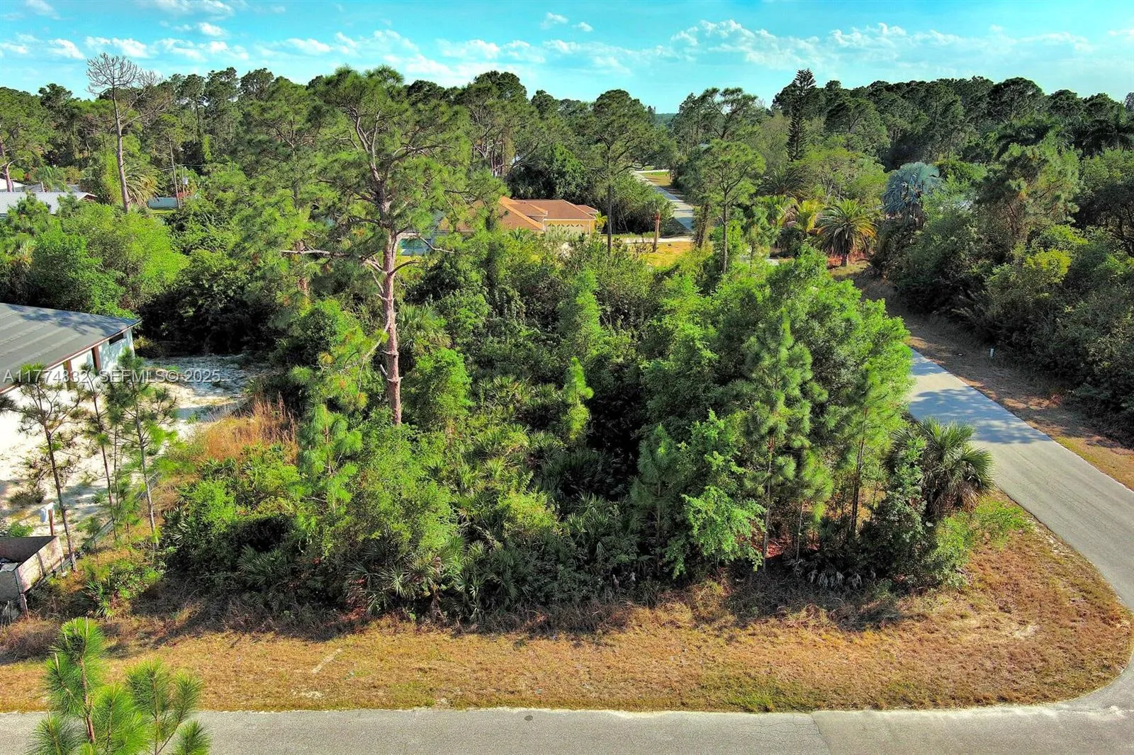 Listing  2500 E 9th Street, Lehigh Acres, FL 33936, Lehigh Acres, FL 33936