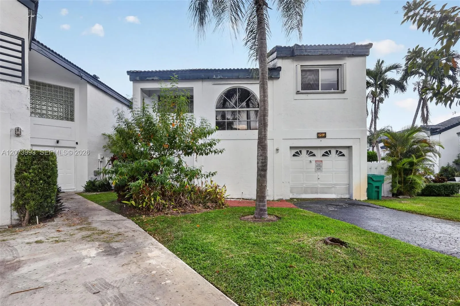 Listing  253 NE 211th Terrace, Miami, FL 33179, Miami, FL 33179