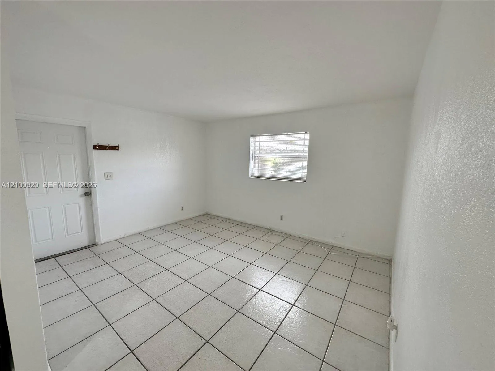 View details of listing 2534 NW 139th Street 3, Opa-Locka, FL 33054 Opa-Locka with MLS#