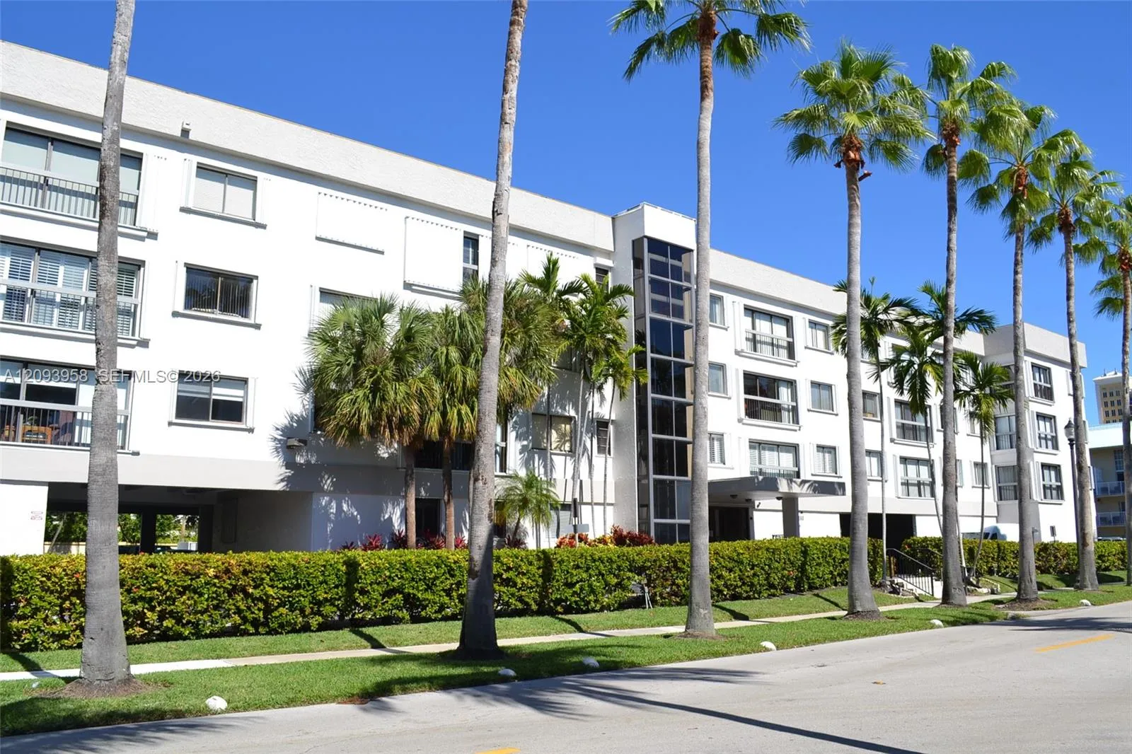 View details of listing 255 Galen Drive 4F, Key Biscayne, FL 33149 Key Biscayne with MLS#