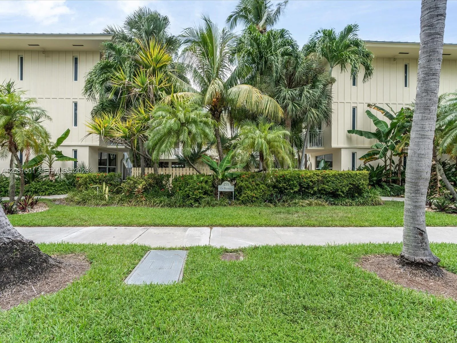 View details of listing 255 Sunrise Drive 307, Key Biscayne, FL 33149 Key Biscayne with MLS#