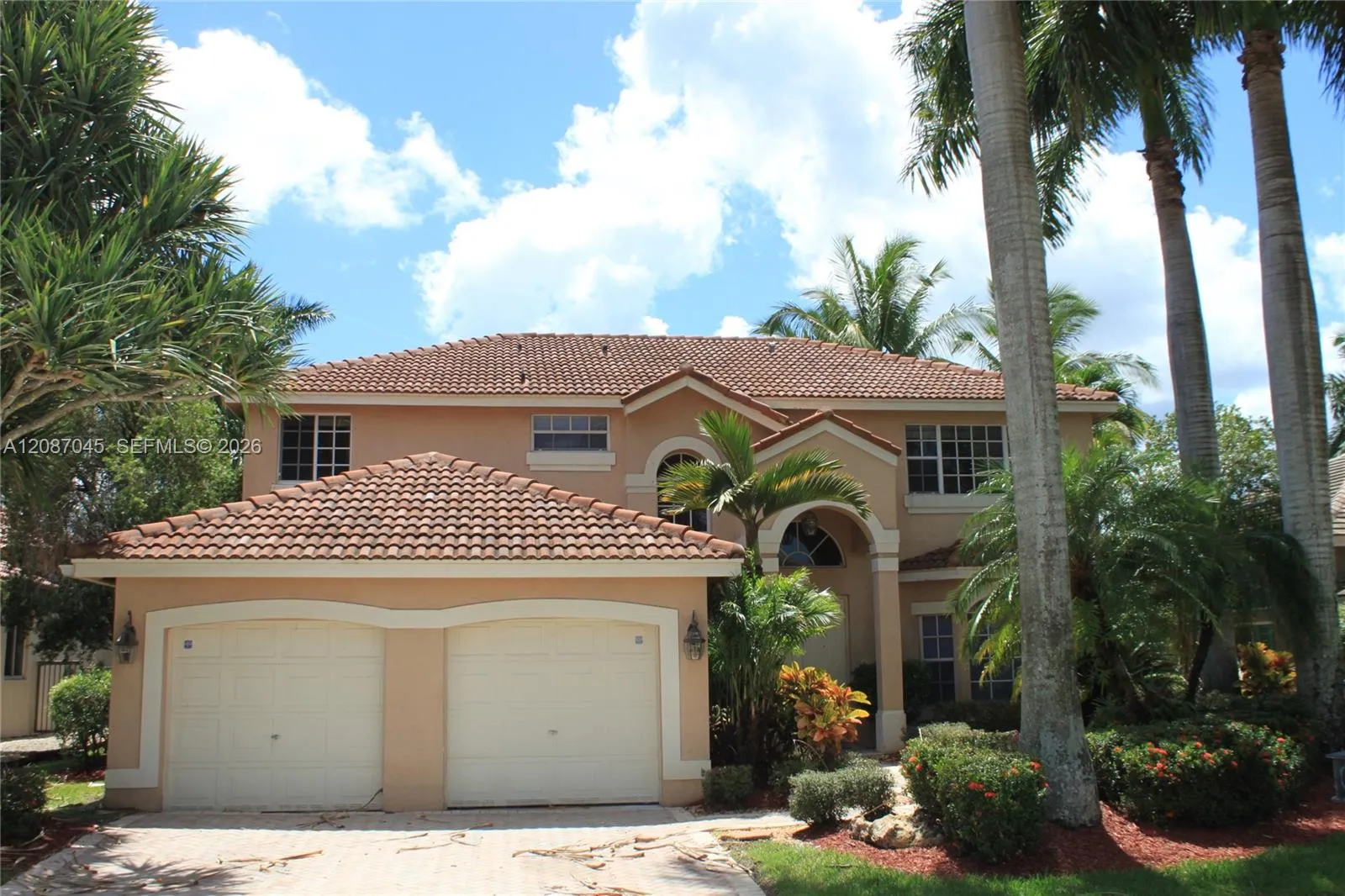 View details of listing 2568 Jardin Place 2568, Weston, FL 33327 Weston with MLS#
