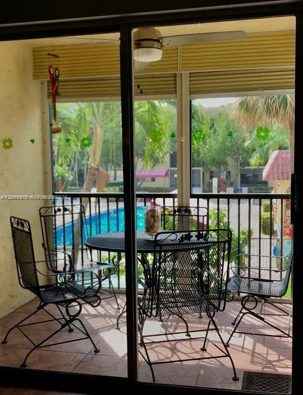 View details of listing 259 S Cypress Road 527, Pompano Beach, FL 33060 Pompano Beach with MLS#