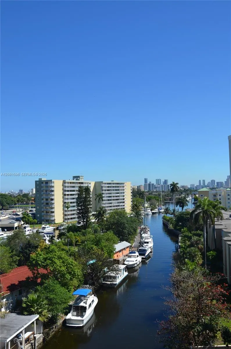 Listing  2601 NW 16th St Road 839, Miami, FL 33125, Miami, FL 33125