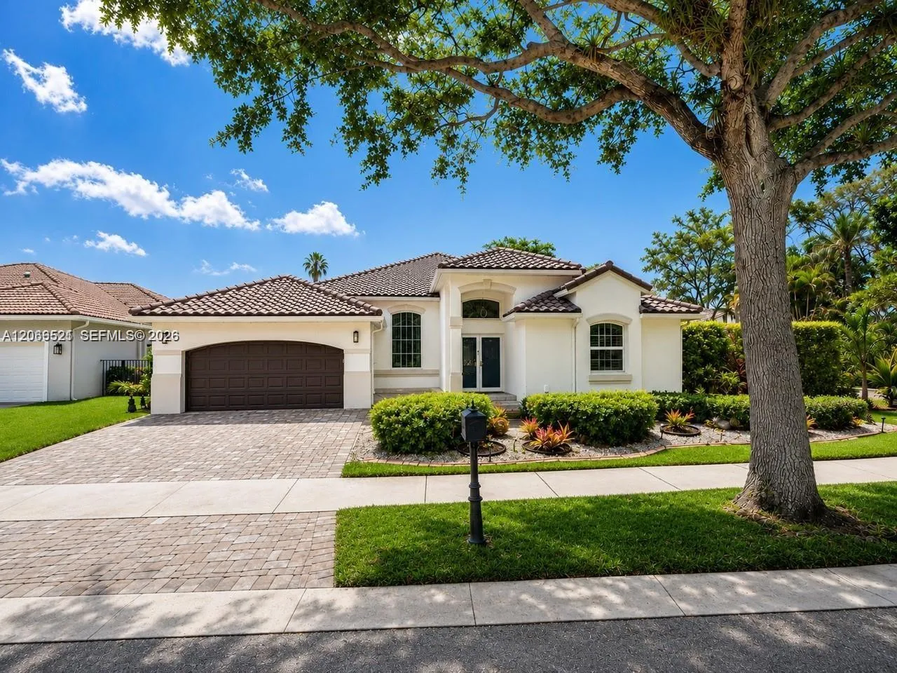 Listing  2616 Oakbrook Court, Weston, FL 33332, Weston, FL 33332