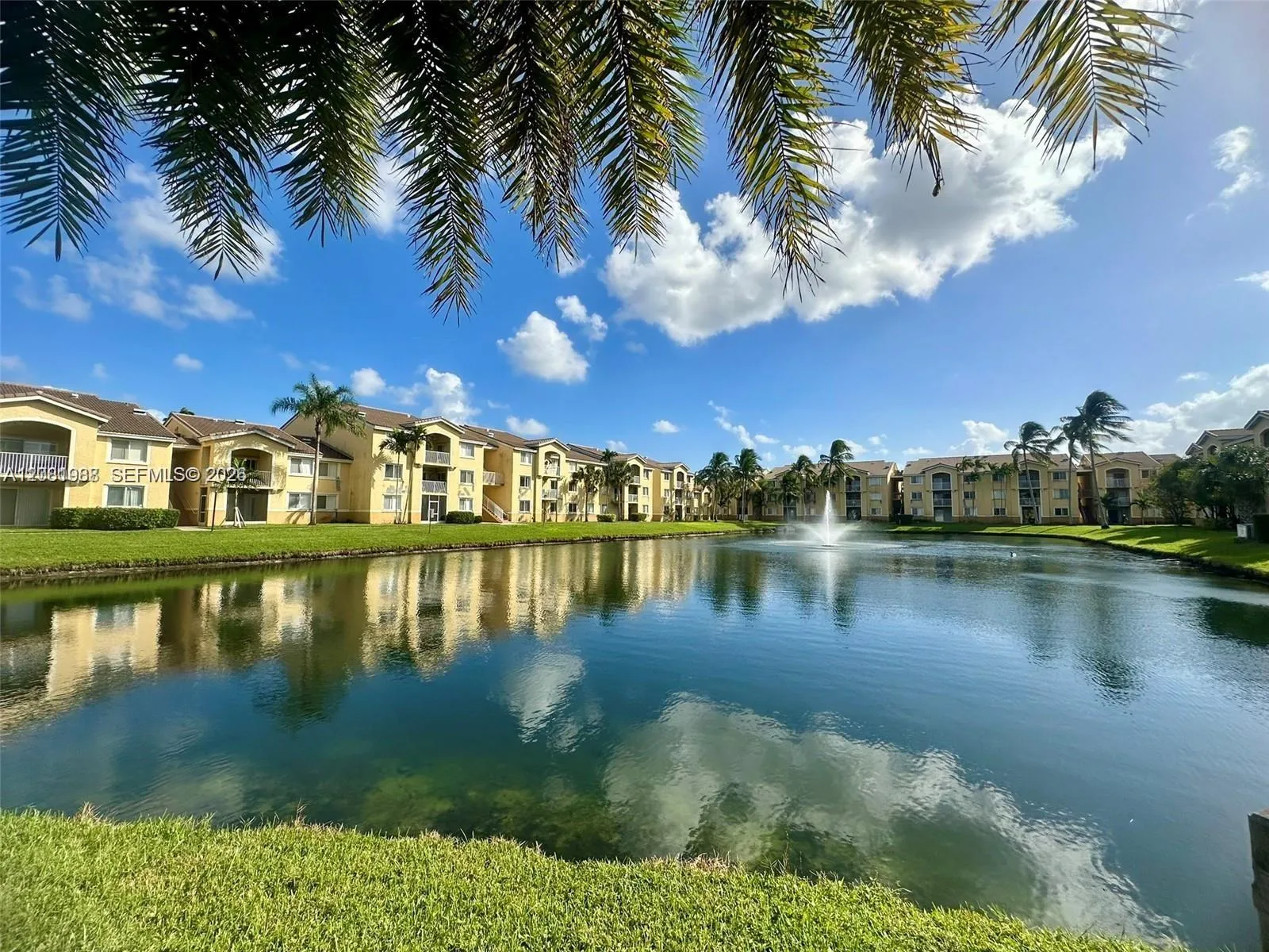 View details of listing 2620 S University Drive 105, Davie, FL 33328 Davie with MLS#
