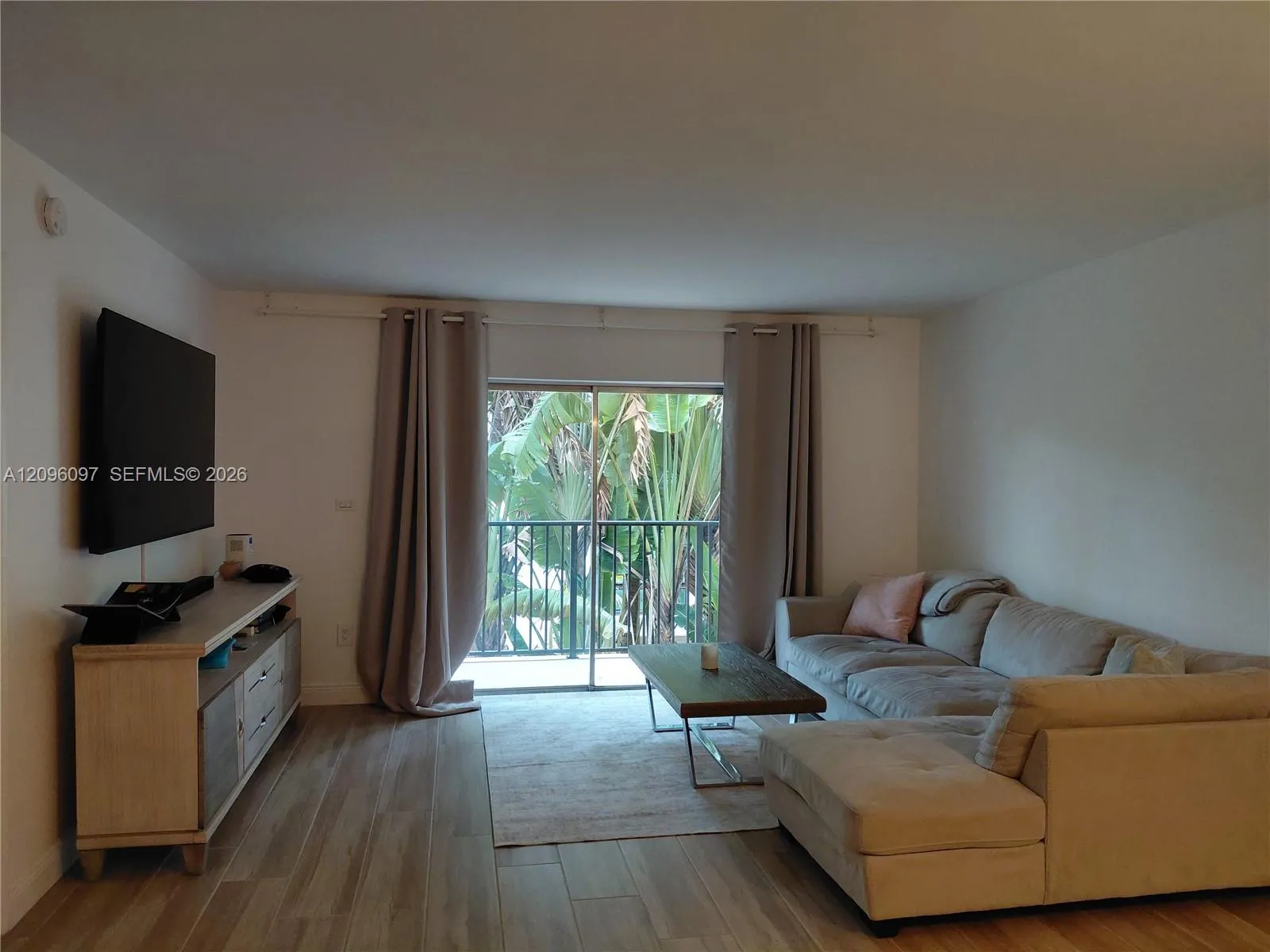 View details of listing 2640 NE 135th Street 218, North Miami, FL 33181 North Miami with MLS#