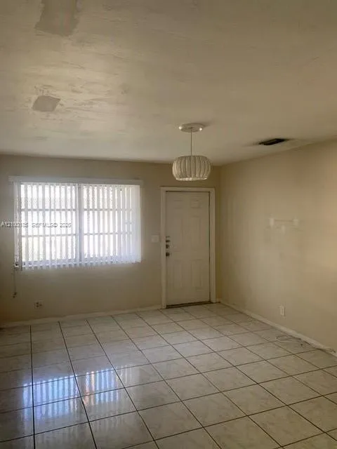 View details of listing 2641 Polk Street 3, Hollywood, FL 33020 Hollywood with MLS# 