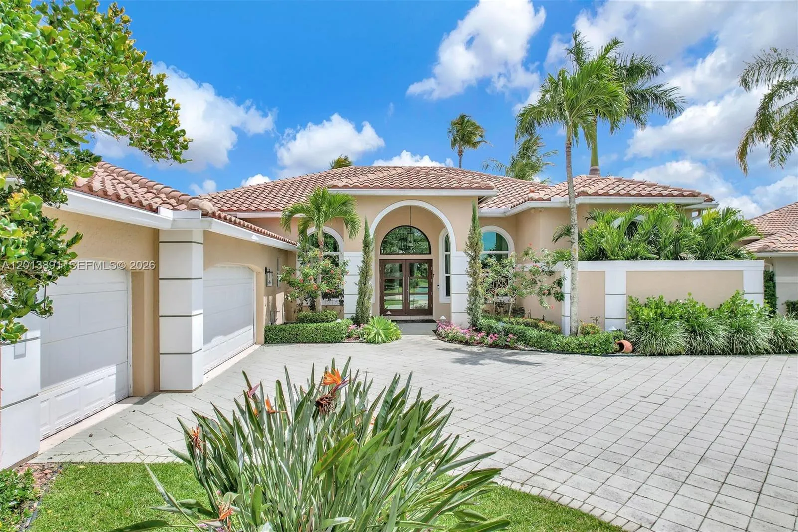 Listing  2715 Edgewater Court, Weston, FL 33332, Weston, FL 33332