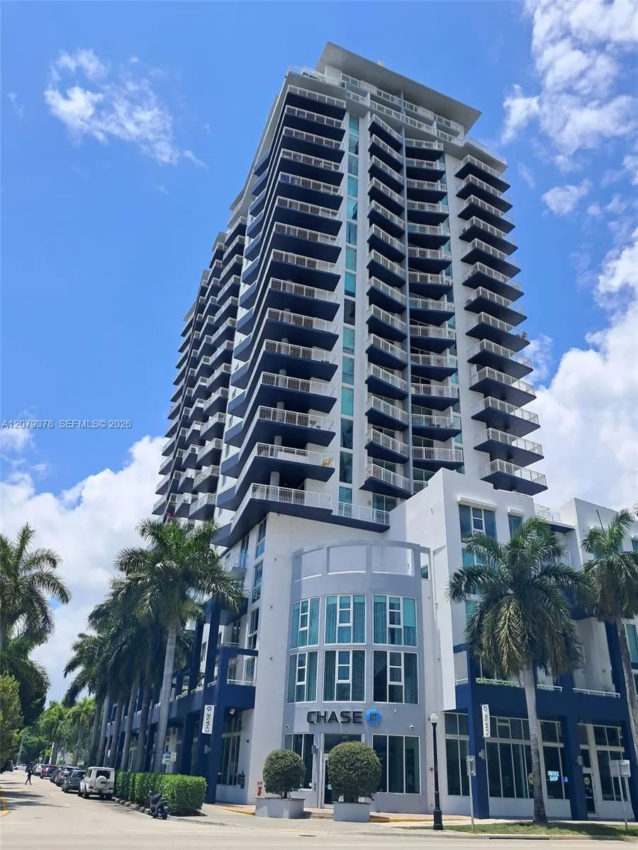 View details of listing 275 NE 18th Street 1704, Miami, FL 33132 Miami with MLS#