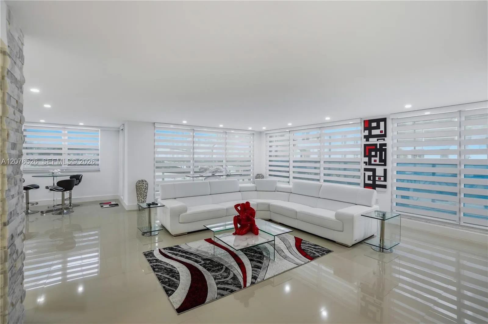 Listing  2751 S Ocean Drive 301S, Hollywood, FL 33019, Hollywood, FL 33019