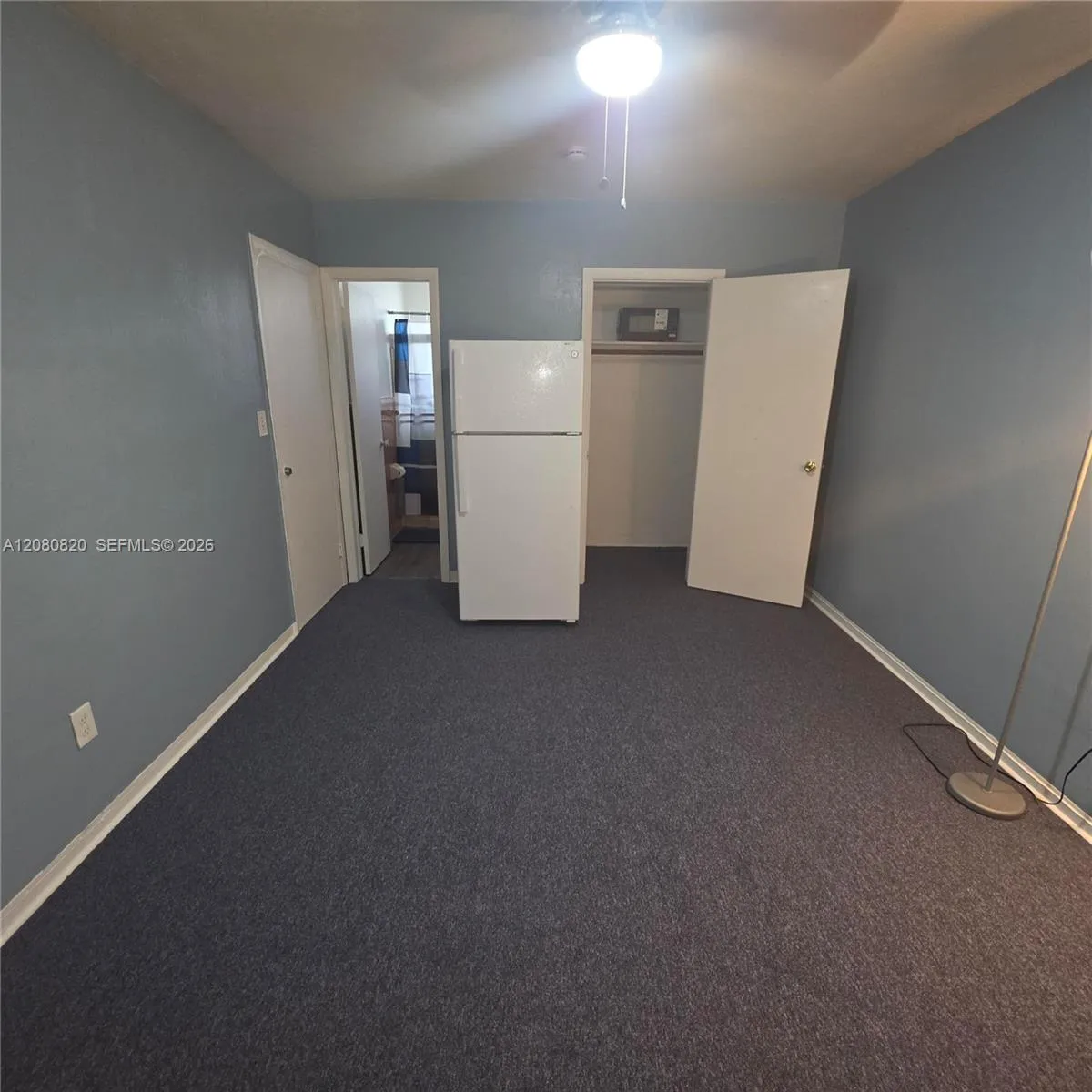View details of listing 28 NW 170th Street 2, North Miami Beach, FL 33169 North Miami Beach with MLS#