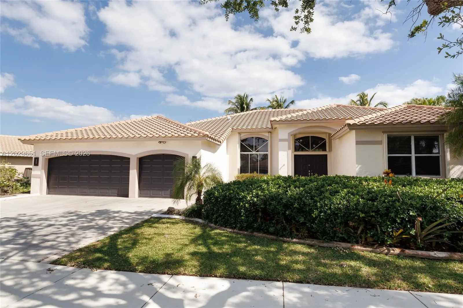 Listing  280 Landings Boulevard 280, Weston, FL 33327, Weston, FL 33327