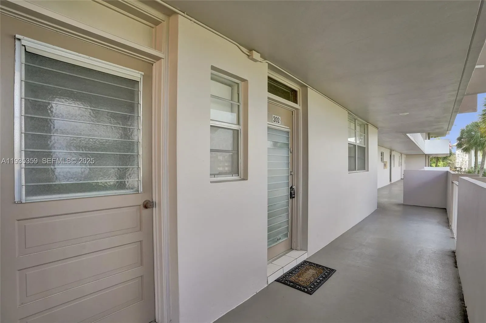 Listing  2800 NW 47th Terrace 202A, Lauderdale Lakes, FL 33313, Lauderdale Lakes, FL 33313