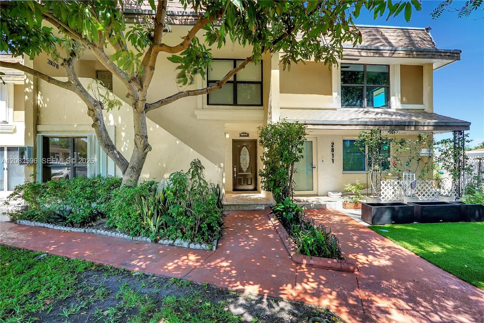 Listing  2807 NE 164th Street 2, North Miami Beach, FL 33160, North Miami Beach, FL 33160