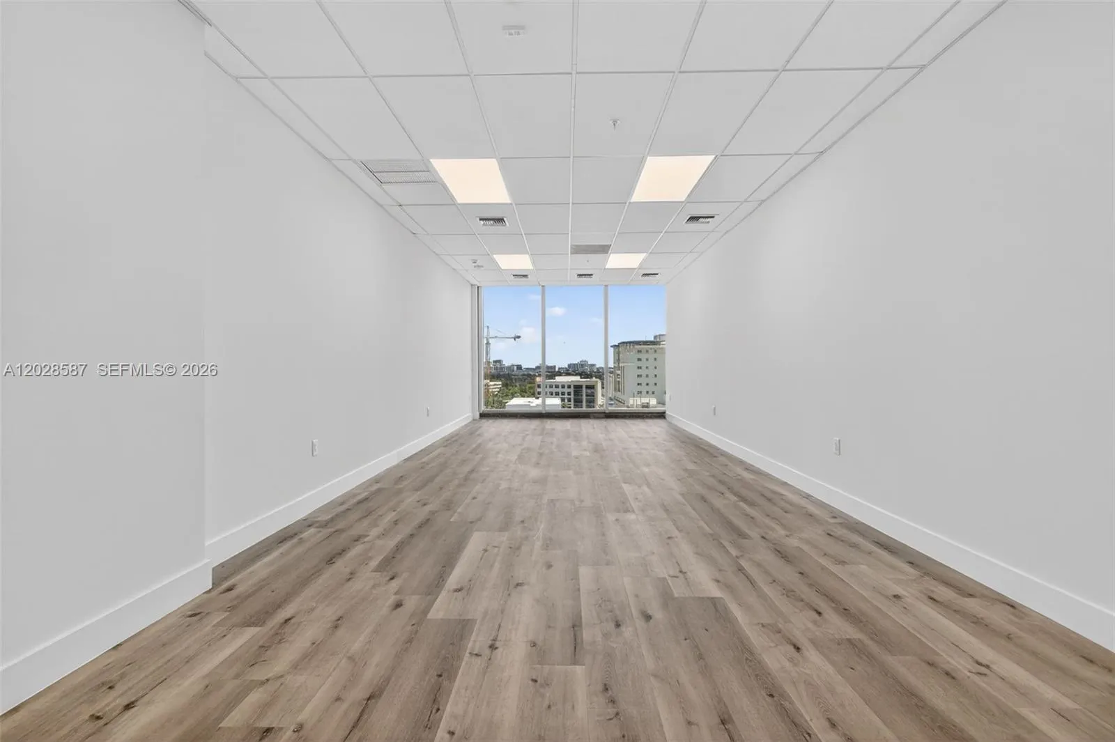 Listing  2820 NE 214th Street 1006, Aventura, FL 33180, Aventura, FL 33180