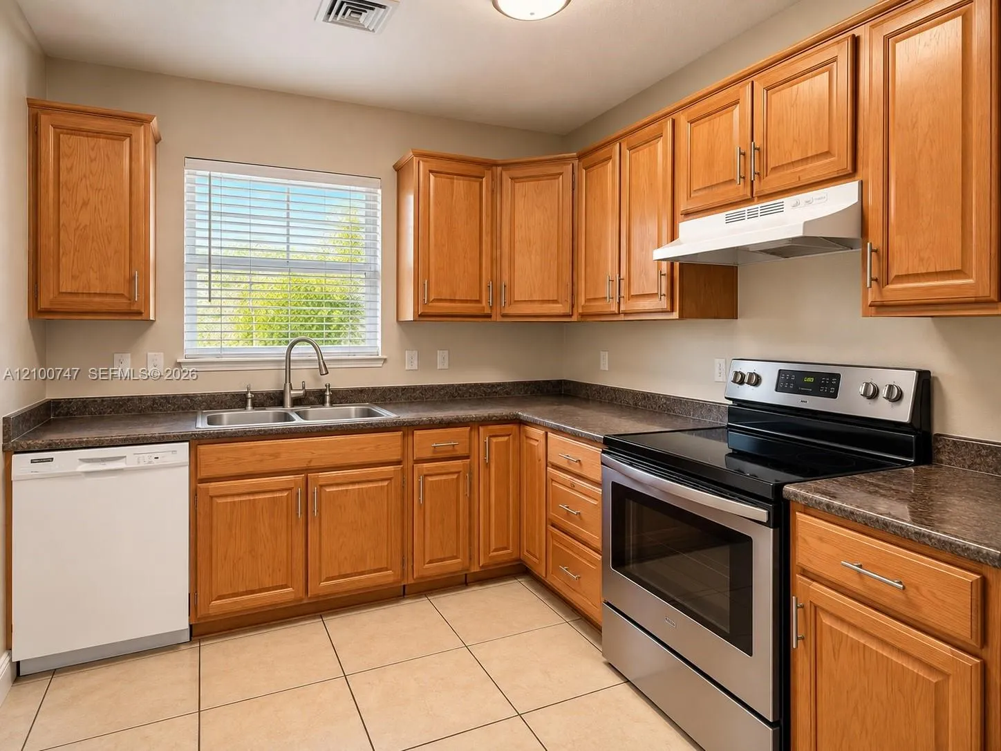 View details of listing 2832 Fillmore Street 21, Hollywood, FL 33020 Hollywood with MLS# 
