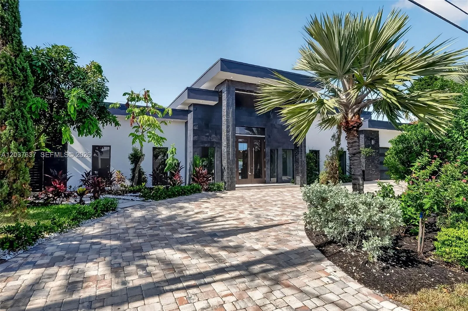 Listing  2832 NE 24th Court, Fort Lauderdale, FL 33305, Fort Lauderdale, FL 33305