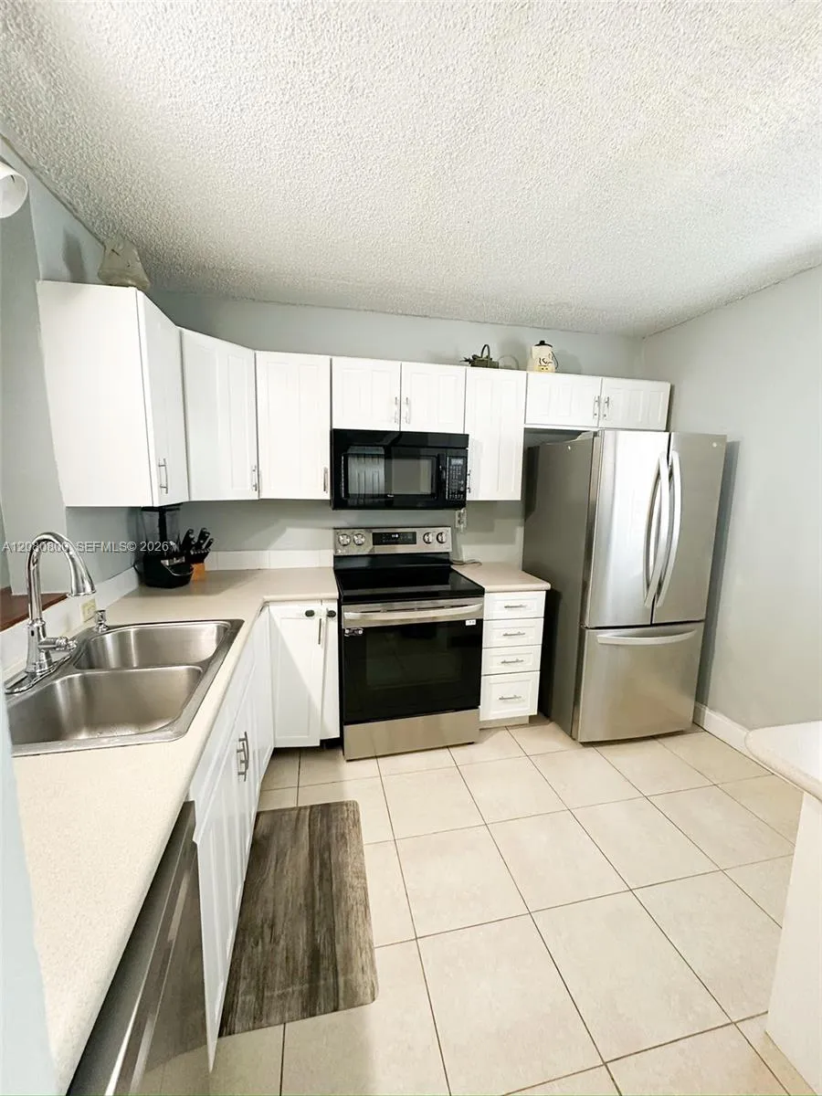 Listing  2860 Somerset Drive 400K, Lauderdale Lakes, FL 33311, Lauderdale Lakes, FL 33311