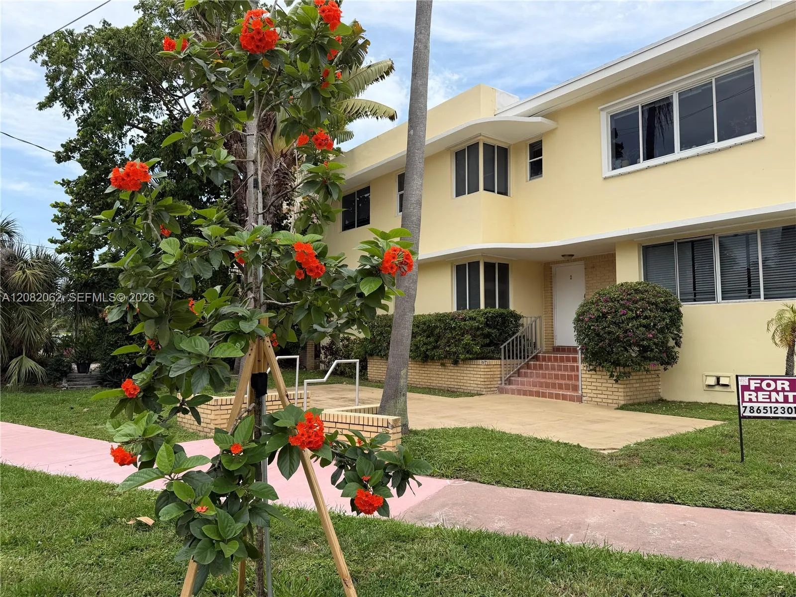 View details of listing 2880 Pine Tree Drive 3, Miami Beach, FL 33140 Miami Beach with MLS#