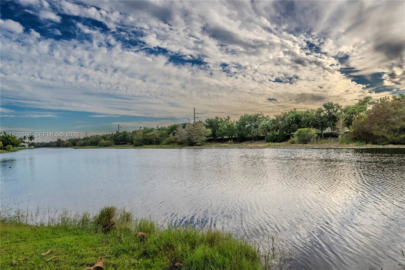 View details of listing 2893 Oakbrook Drive, Weston, FL 33332 Weston with MLS#