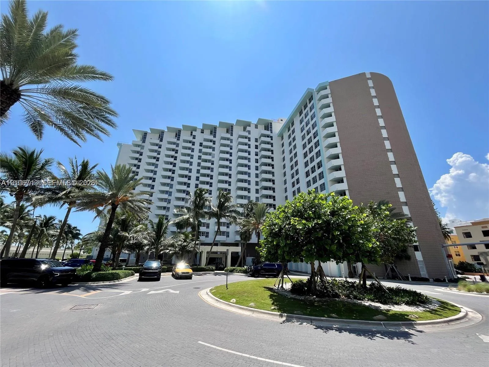 Listing  2899 Collins Avenue 1538, Miami Beach, FL 33140, Miami Beach, FL 33140