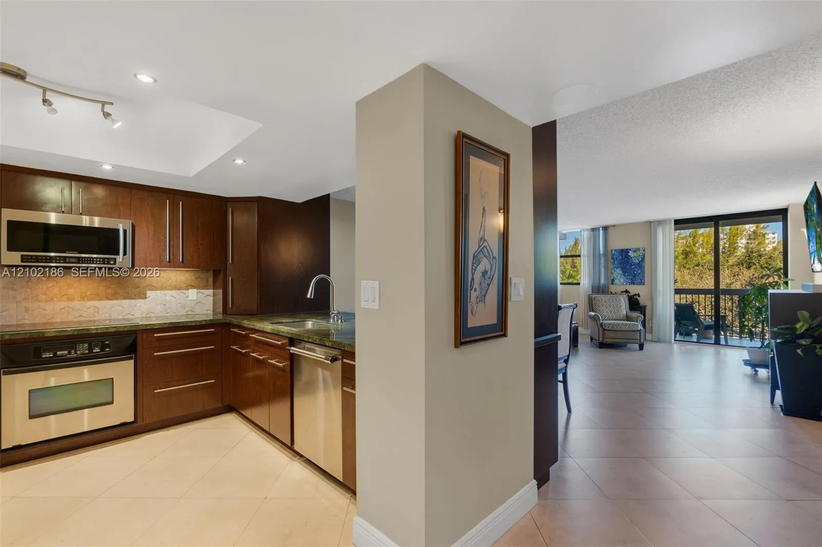 Listing  2900 NE 14th St Causeway 402, Pompano Beach, FL 33062, Pompano Beach, FL 33062