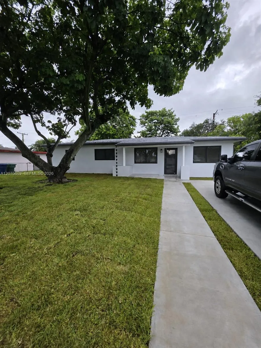 Listing  2910 NW 175th Street, Miami Gardens, FL 33056, Miami Gardens, FL 33056