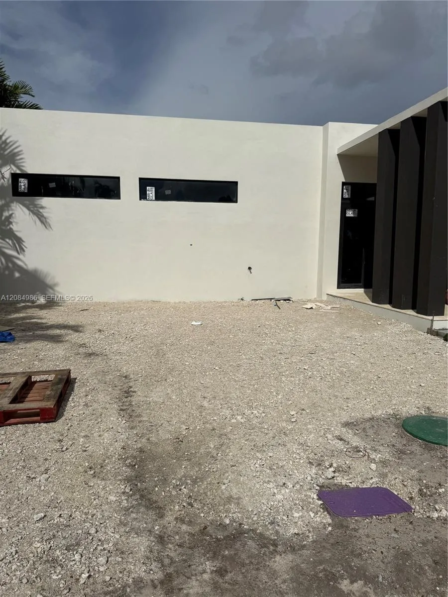 Listing  2920 SW 104th Court, Miami, FL 33165, Miami, FL 33165