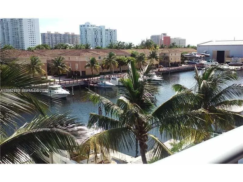 Listing  2950 NE 188th Street 304, Aventura, FL 33180, Aventura, FL 33180